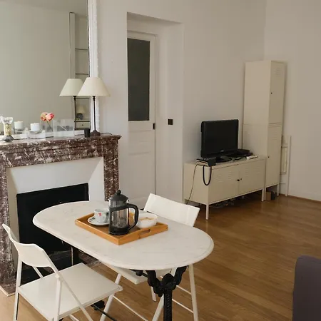 Parisian Close To Champs Elysees - 4pax París