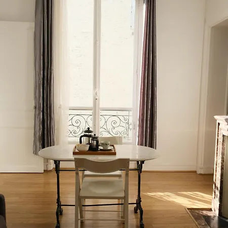 Parisian Close To Champs Elysees - 4pax Apartamento