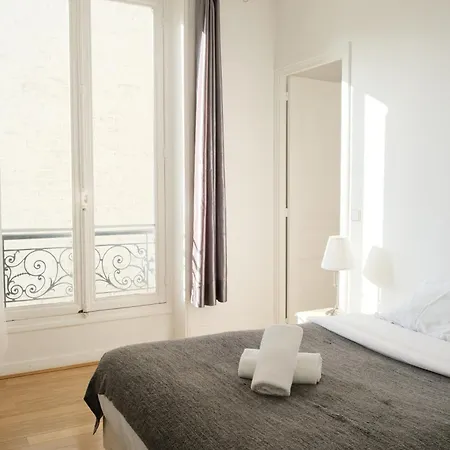Apartamento Parisian Close To Champs Elysees - 4pax