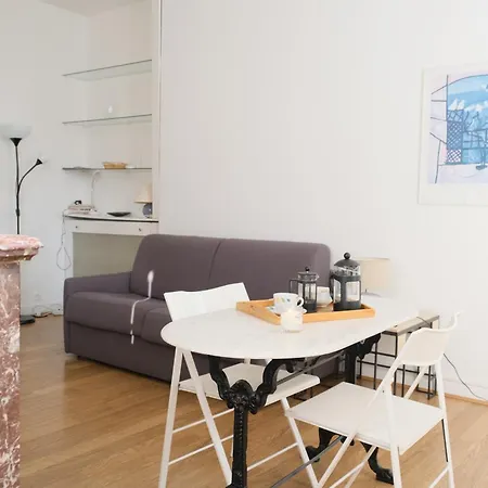 Parisian Close To Champs Elysees - 4pax París